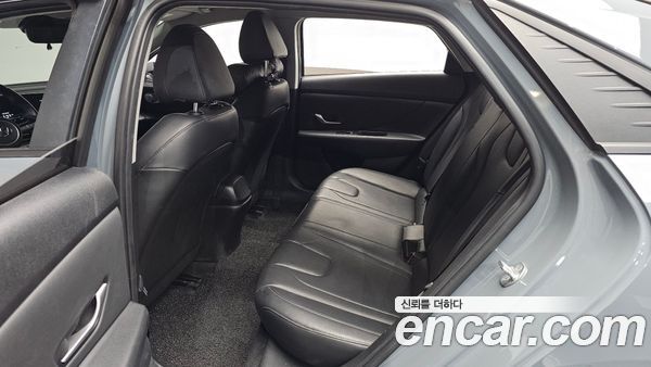 Hyundai Elantra 2022, фото 15