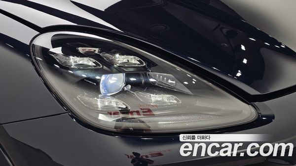Porsche Cayenne 2020, фото 7