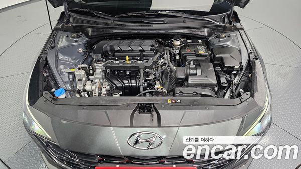 Hyundai Elantra 2023, фото 6