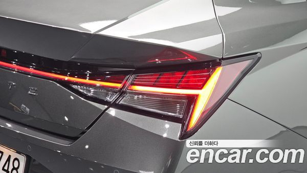 Hyundai Elantra 2023, фото 9