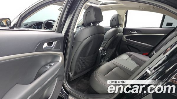 Genesis G70 2023, фото 12