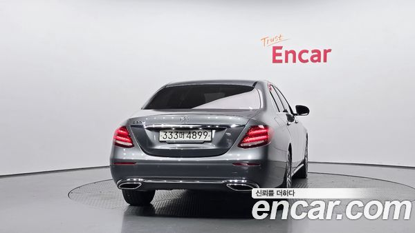 Mercedes-Benz E-Class 2020, фото 4