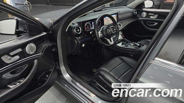 Mercedes-Benz E-Class 2020, фото 13
