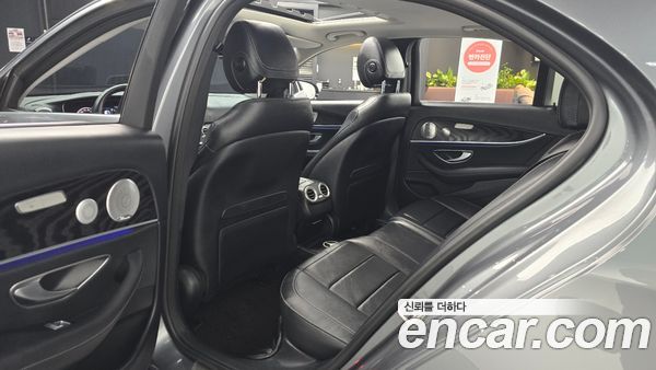 Mercedes-Benz E-Class 2020, фото 17