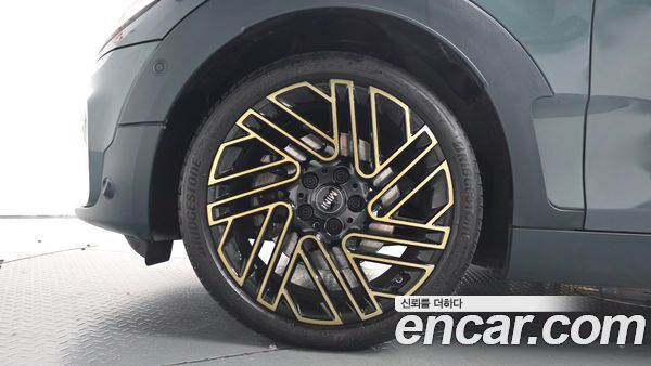 MINI CLUBMAN 2024, фото 4