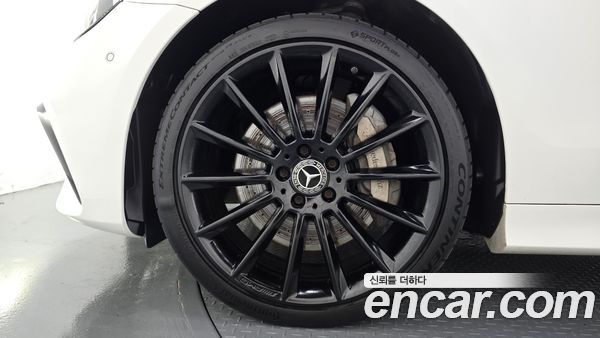 Mercedes-Benz E-Class 2021, фото 5