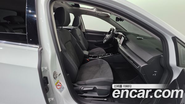 Volkswagen Golf 2023, фото 16
