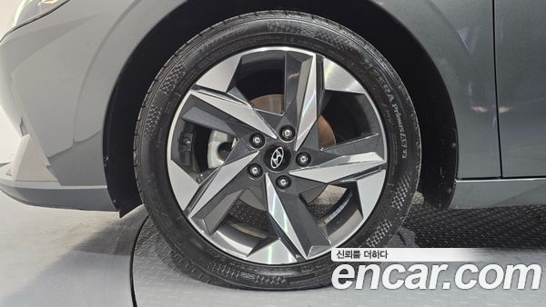 Hyundai Elantra 2021, фото 4