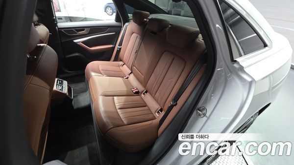 Audi A6 2023, фото 15