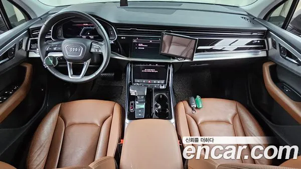 Audi Q7 2022, фото 9