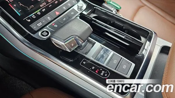 Audi Q7 2022, фото 11