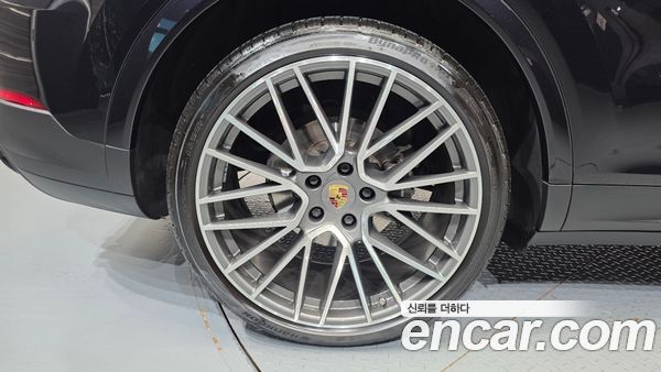 Porsche Cayenne 2022, фото 7