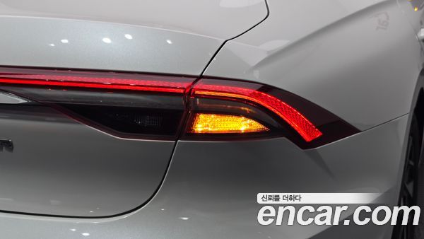 Hyundai Grandeur 2022, фото 9