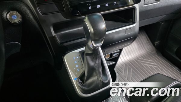 Hyundai Staria 2023, фото 12
