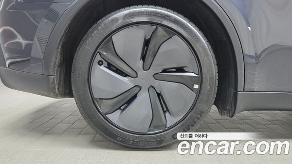Tesla Model Y 2026, фото 4