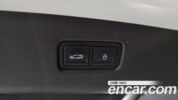 Genesis GV70 2024, фото 31