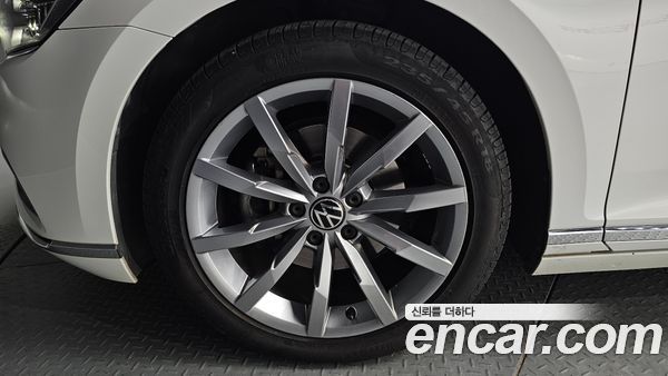 Volkswagen Passat 2021, фото 5