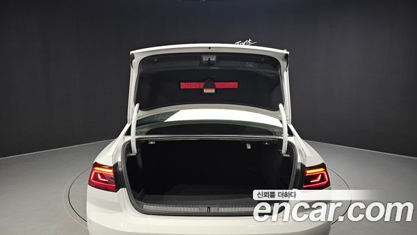 Volkswagen Passat 2021, фото 31
