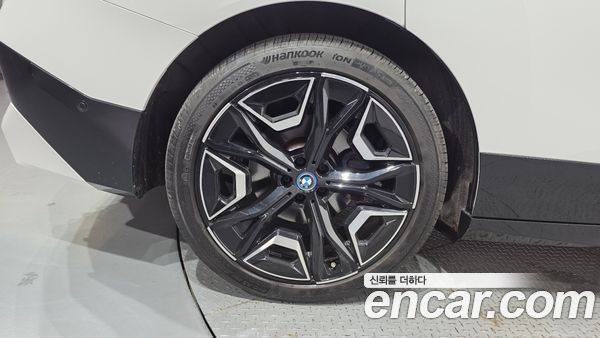 BMW iX 2022, фото 4