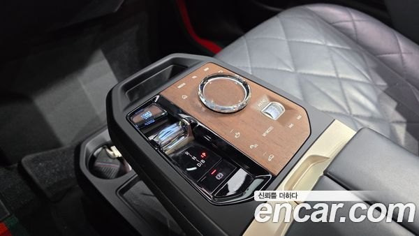 BMW iX 2022, фото 11