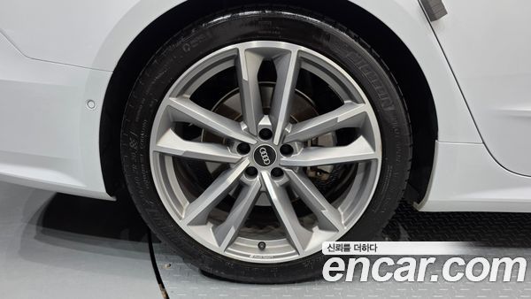 Audi A7 2022, фото 5