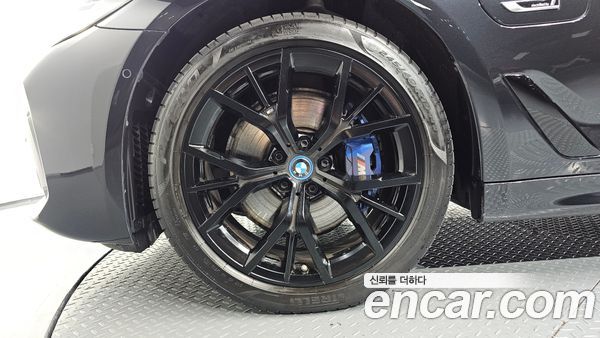 BMW 5 Series 2023, фото 4