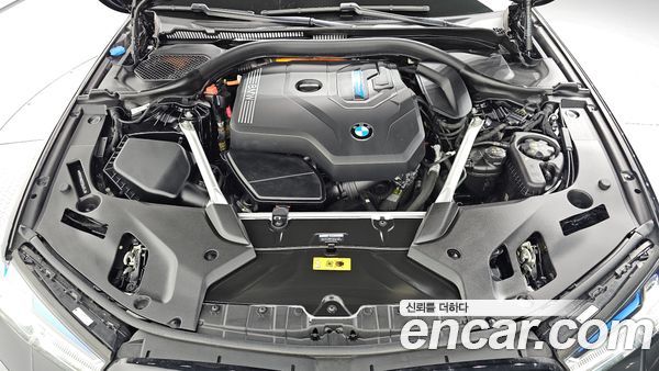 BMW 5 Series 2023, фото 5