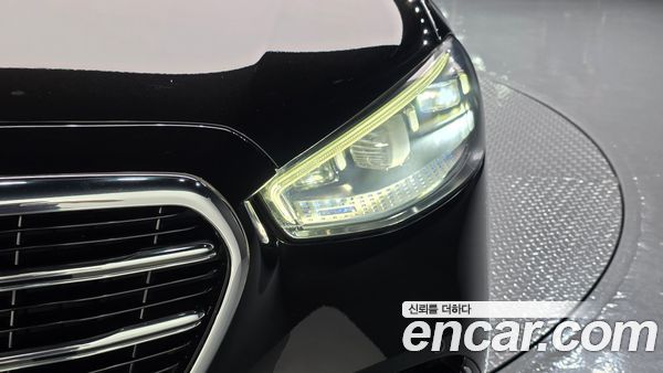 Mercedes-Benz S-Class 2022, фото 7