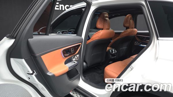 Mercedes-Benz GLC 2025, фото 16
