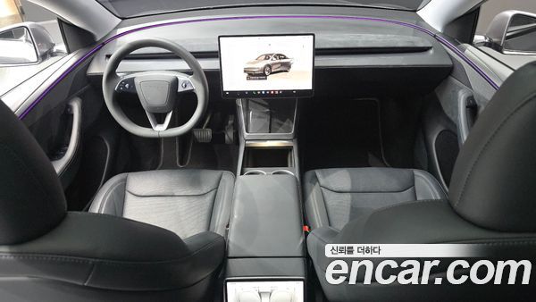 Tesla Model Y 2025, фото 10
