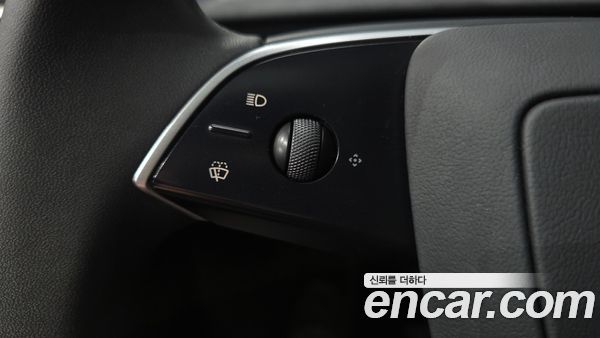 Tesla Model Y 2025, фото 30