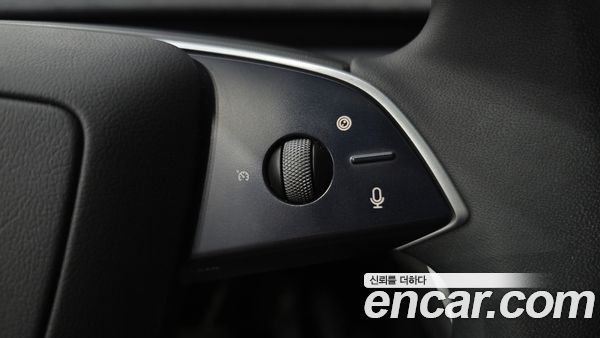 Tesla Model Y 2025, фото 31