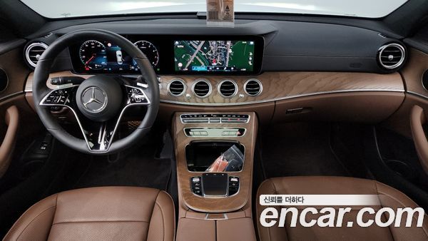 Mercedes-Benz E-Class 2021, фото 10