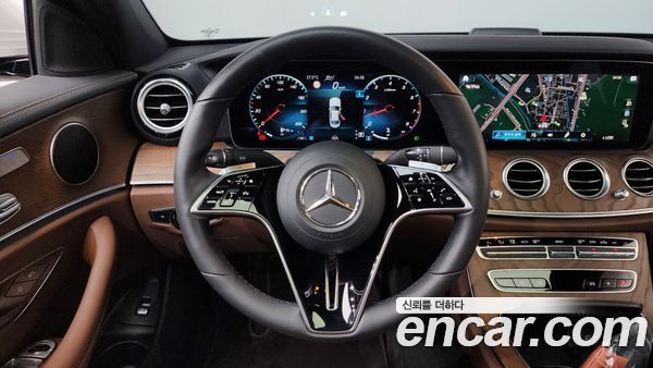 Mercedes-Benz E-Class 2021, фото 18