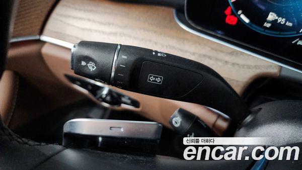 Mercedes-Benz E-Class 2021, фото 30