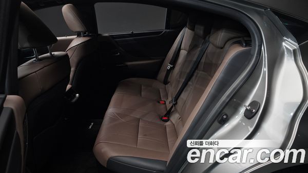 Lexus ES 2024, фото 18