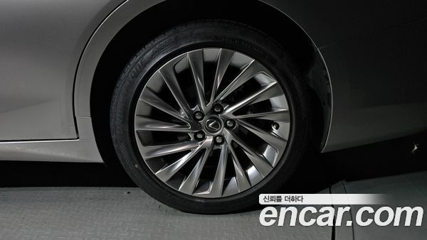 Lexus ES 2024, фото 7