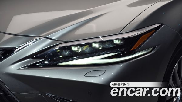 Lexus ES 2024, фото 8