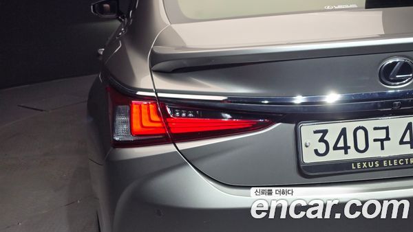 Lexus ES 2024, фото 9