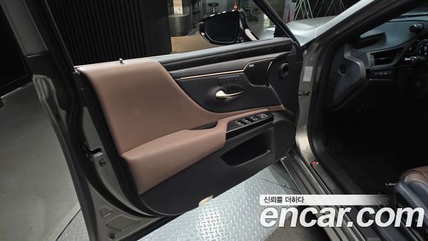 Lexus ES 2024, фото 14