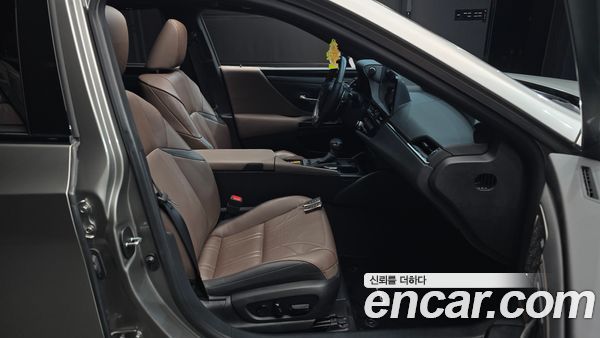 Lexus ES 2024, фото 16