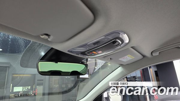 Hyundai Elantra 2023, фото 31