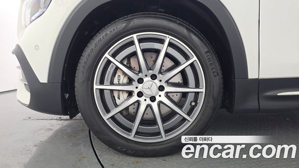 Mercedes-Benz GLB 2023, фото 5