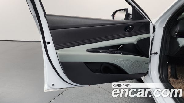 Hyundai Elantra 2024, фото 14