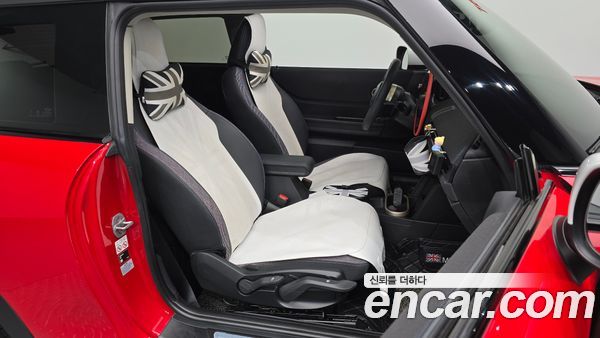 MINI 2025, фото 16