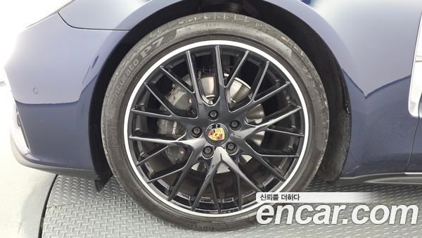 Porsche Panamera 2021, фото 4
