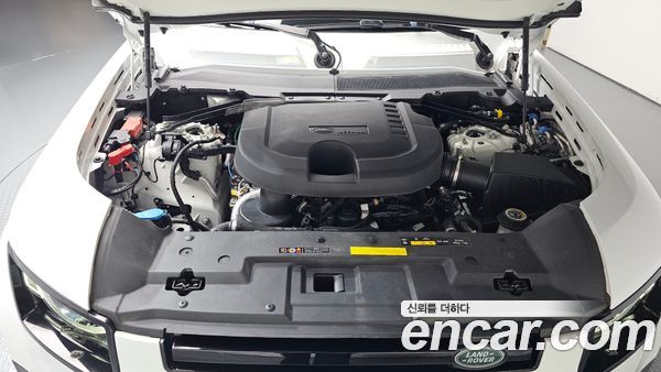 Land Rover Defender 2022, фото 6
