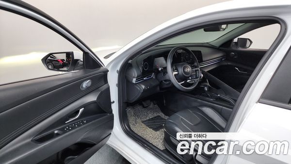 Hyundai Elantra 2024, фото 13
