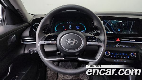 Hyundai Elantra 2024, фото 18