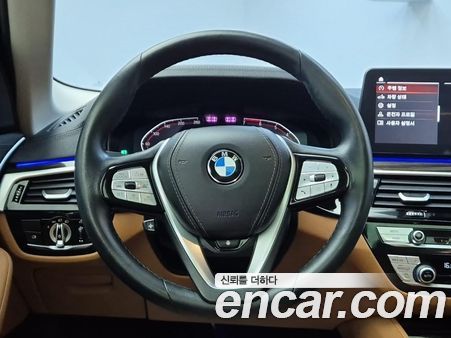 BMW 5 Series 2023, фото 9